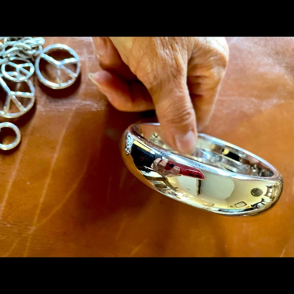 Silver tone Bangle and bracelet set PEACE ☮️ toggle adjustable bracelet. Retro - Picture 6 of 9